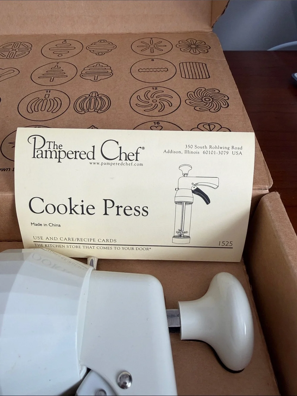 The Pampered Chef Cookie Press - Brown Kraft Box